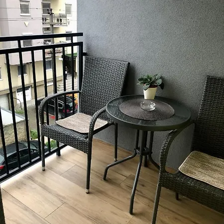 Biro Apartment *