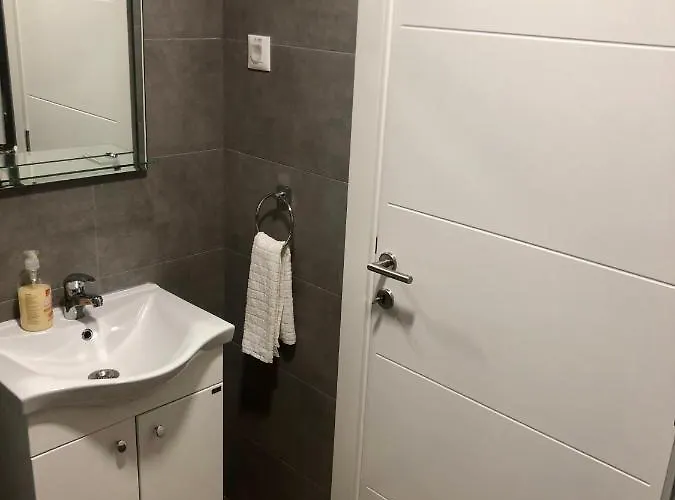 Biro 아파트 수보티차